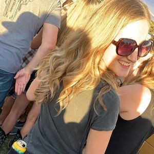 Meet your Posher, Catherine